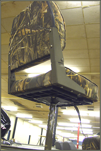 Spider Seat with Pole Extension